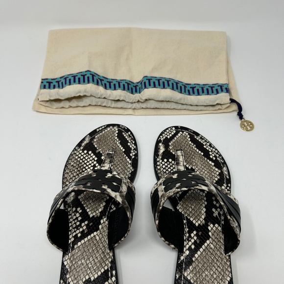 EUC Tory Burch Leigh Black/Gray Snakeskin Double T Thong Sandals Size 9 Preppy!